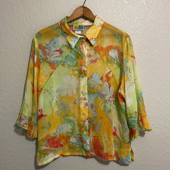Sea Suns Tops - Sea Suns Size XL Semi Sheer Button Front 3/4 Length Ruffle Hem Sleeve Blouse